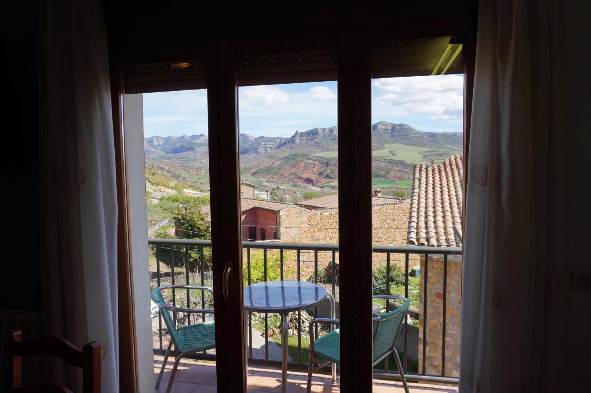 Apartamentos Casa Domenc Aren ภายนอก รูปภาพ