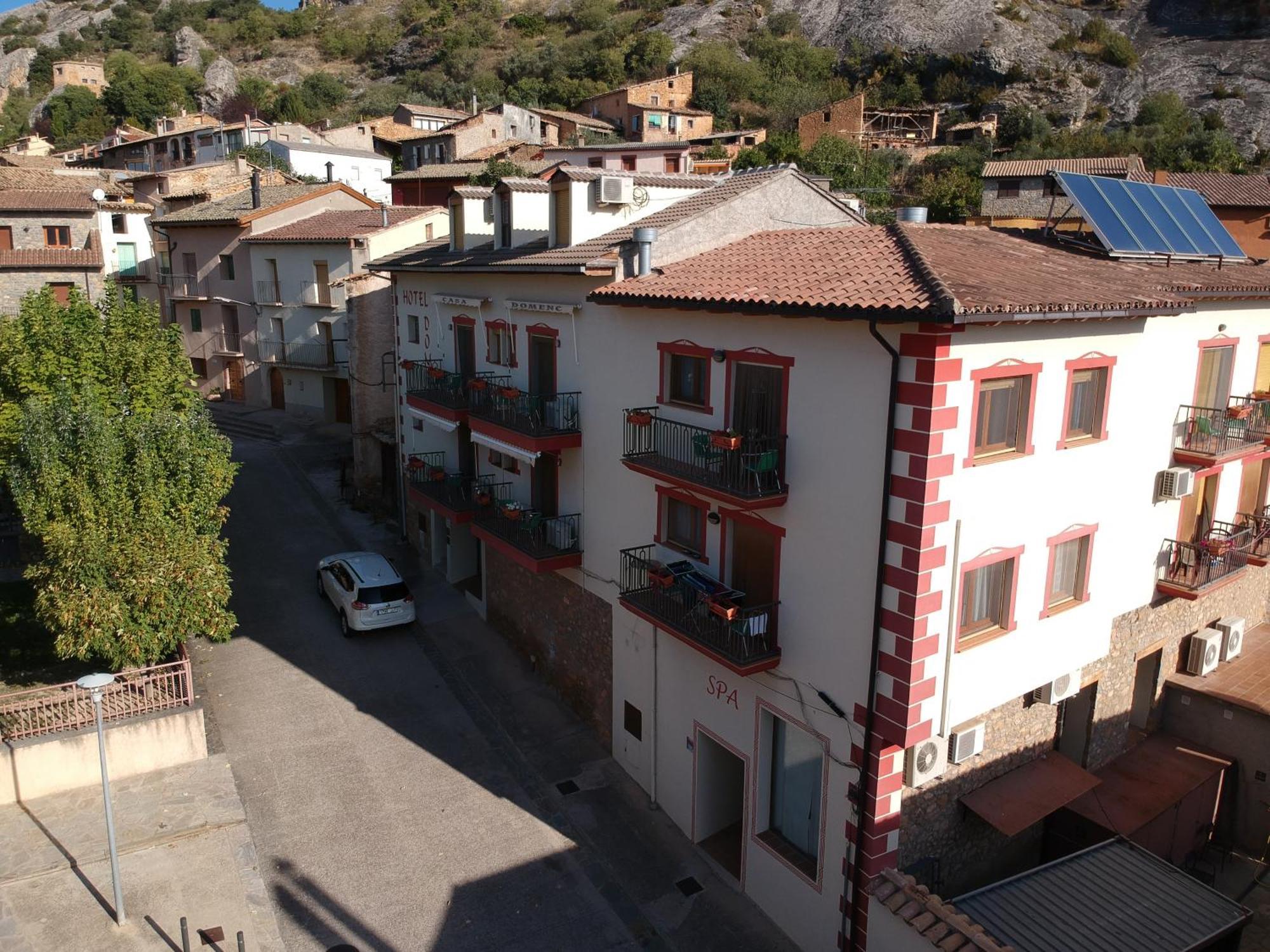 Apartamentos Casa Domenc Aren ภายนอก รูปภาพ